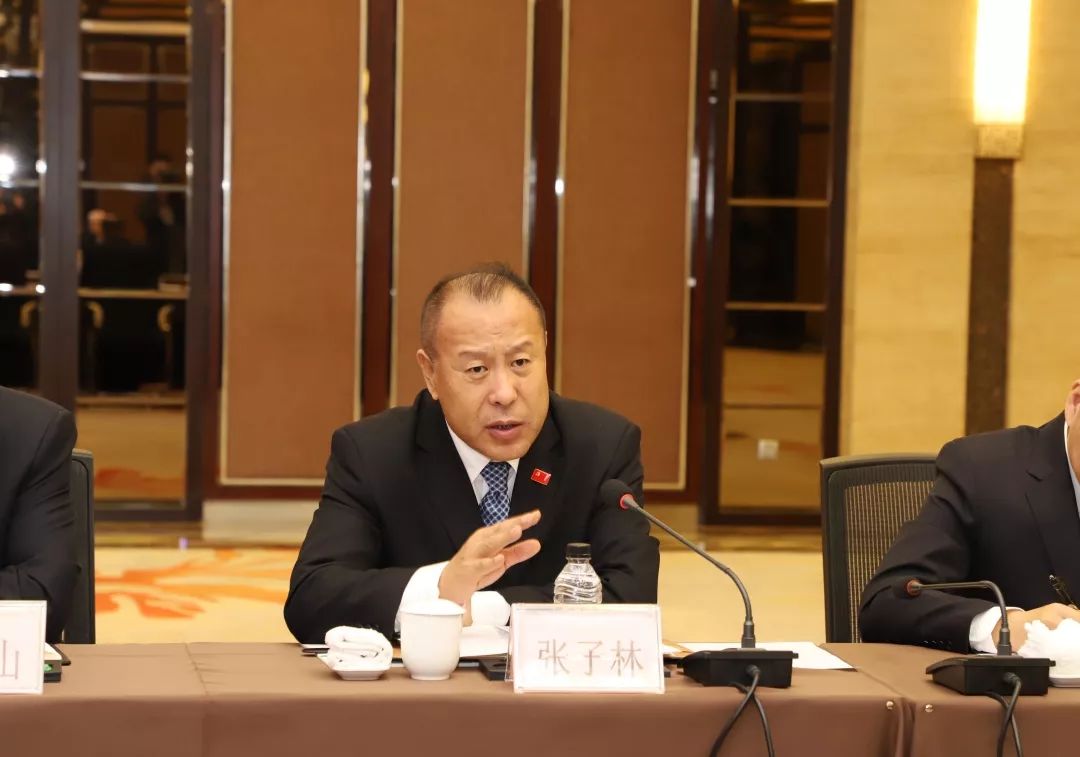 农投集团党委书记,董事长杨宝龙,绥化市委副书记,市长张子林及双方